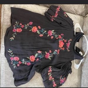 Umgee cold shoulder boutique top